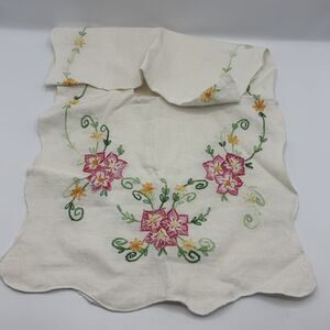 Vintage Handmade Embroidered Flowers Table Runner White and Pink 46x14 In